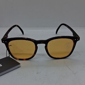 NWT Izipizi SLPEC02 Tortoise Shell Sleeping Sunglasses with Yellow Lenses